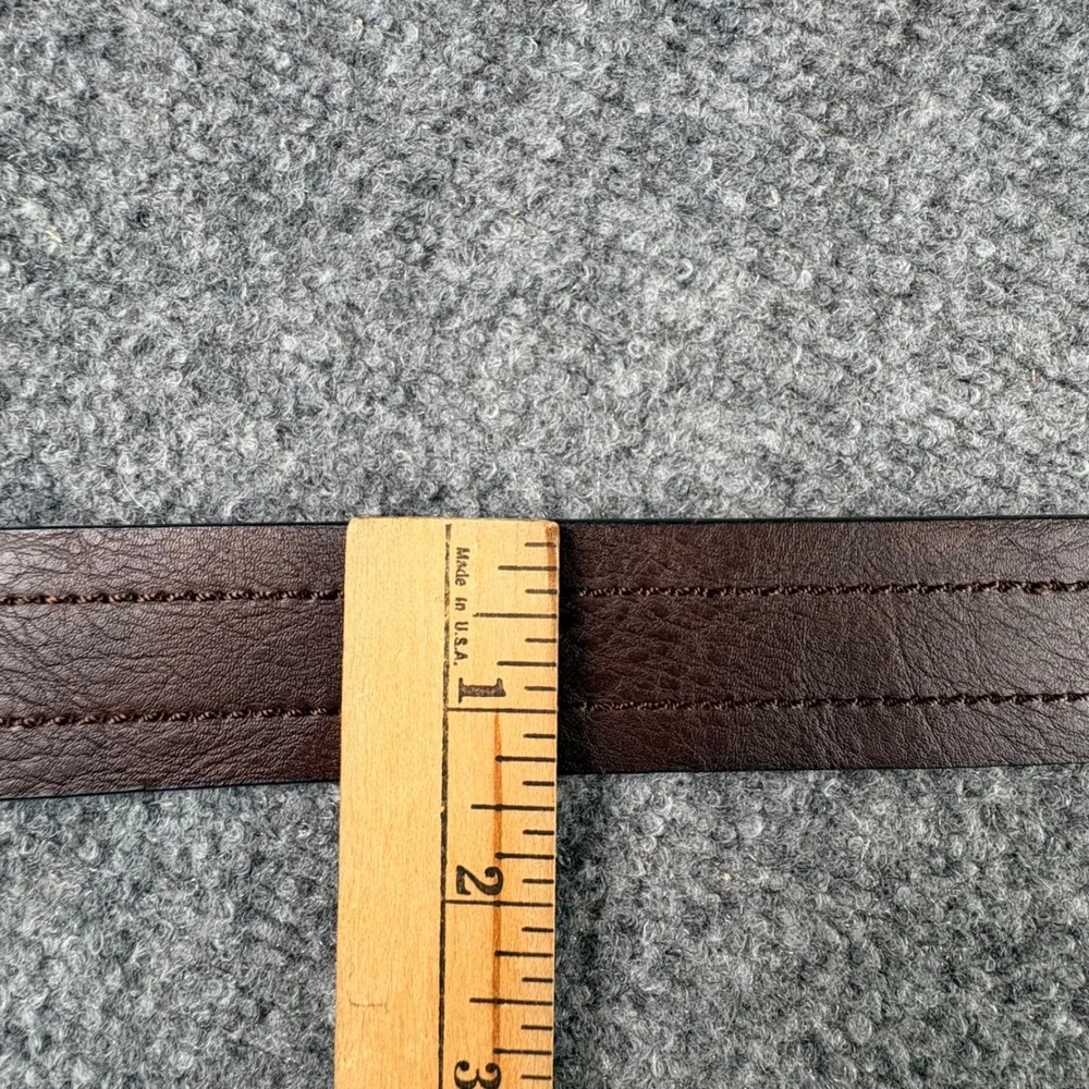 Levis levi brown